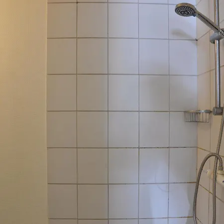 One-bedroom In Apartment *